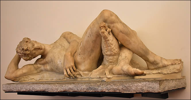 Statue d'Adonis mourant au musée du Bargello